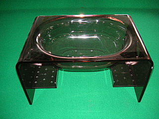 加熱成形によるアクリル樹脂オリジナル製品の実例「一体式洗面ボウル」