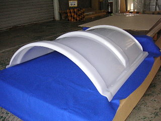 加熱成形によるアクリル樹脂オリジナル製品の実例「アクリルドーム」